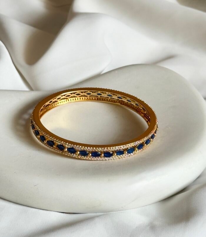 Emerald Petal Gold Bangle